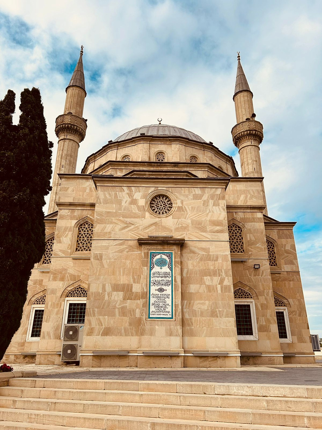 Путешествие в Баку: Новые ощущения и вдохновение для Нашей Команды