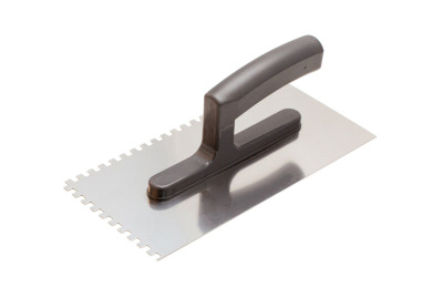 Кельма зубчатая